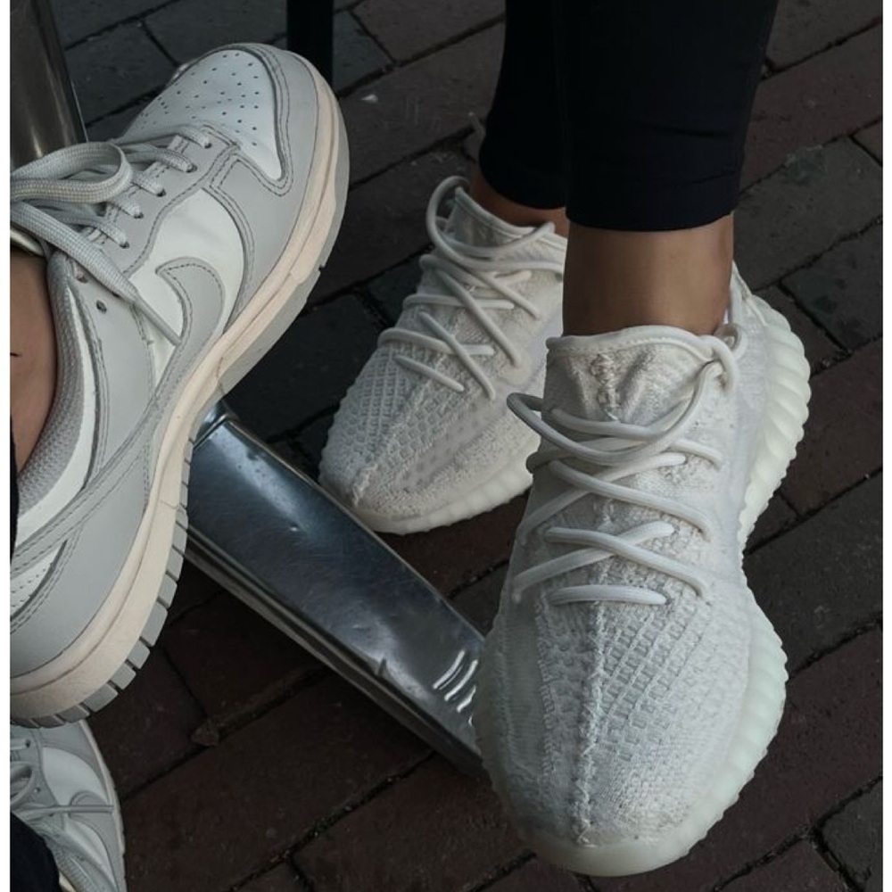 Yeezy - bone - Picture 4 of 5